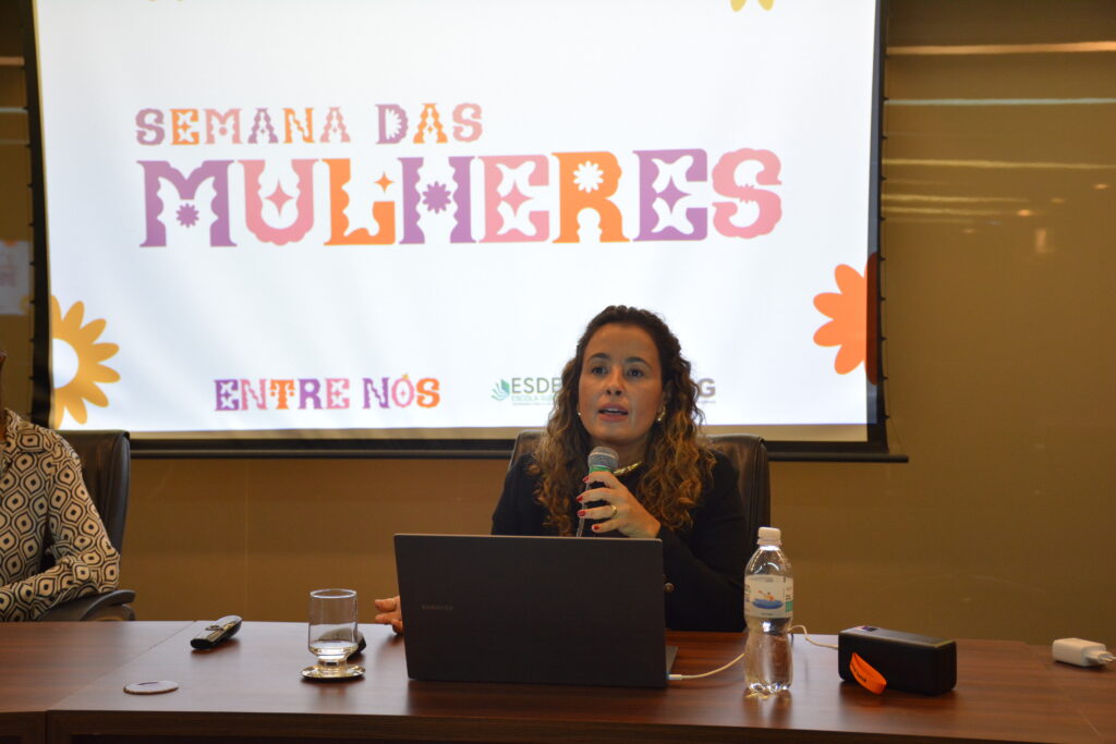 DPMG encerra Semana das Mulheres com apresentação do protocolo de atuação para atendimento em casos de violência de gênero e o projeto “Caminho de Reconstrução” 