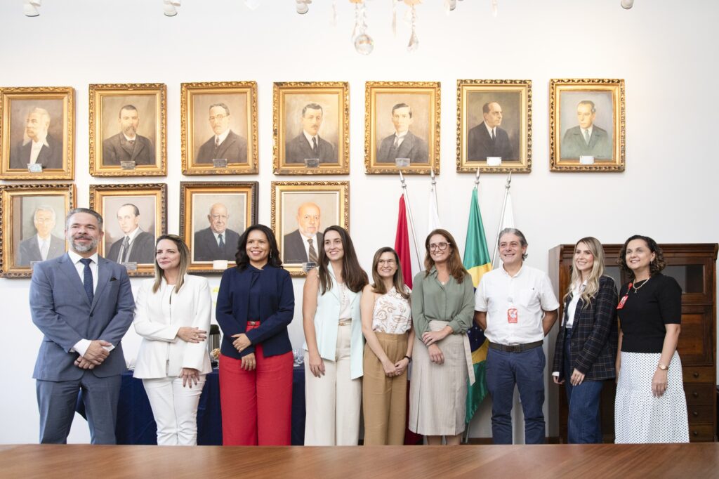 Assinatura ACT com Santa Casa