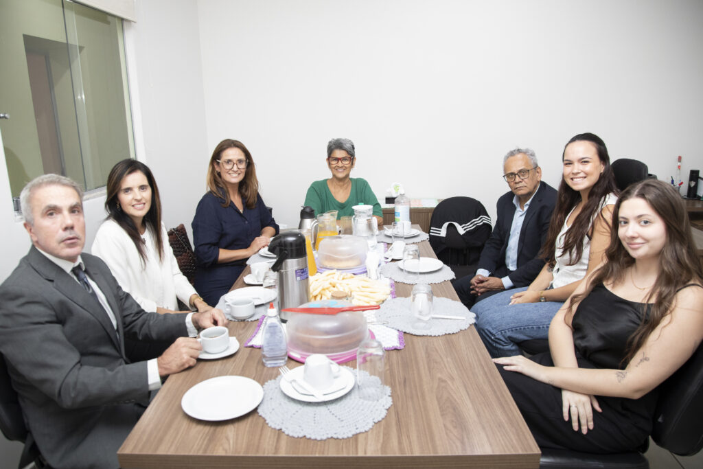 Defensora pública-geral visita APAC feminina de Belo Horizonte e acompanha atividade especial de Dia das Mães 
