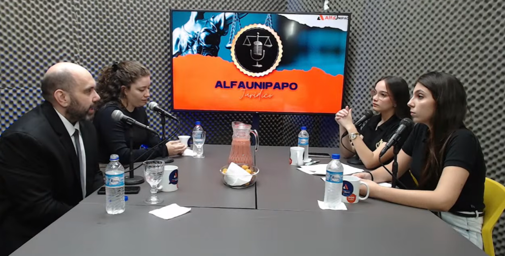 Defensores públicos de Teófilo Otoni participam de podcast do curso de direito da faculdade AlfaUnipac  