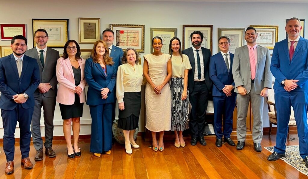 Defensoria Pública fortalece diálogo institucional em visita à ministra do STJ